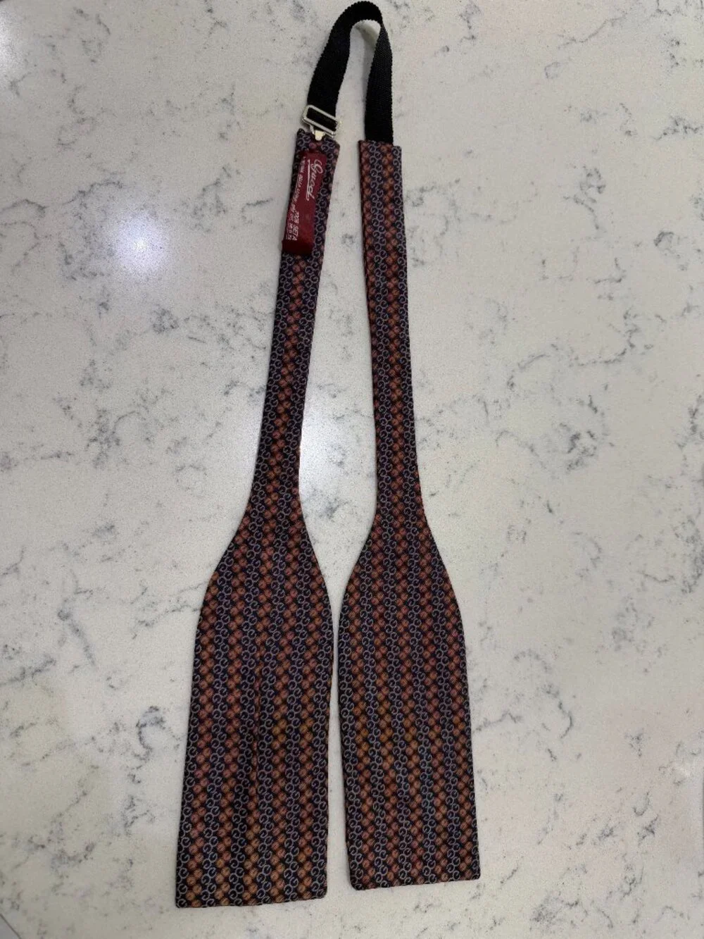 Authentic Vintage Gucci Silk Self-Tie Bow Tie